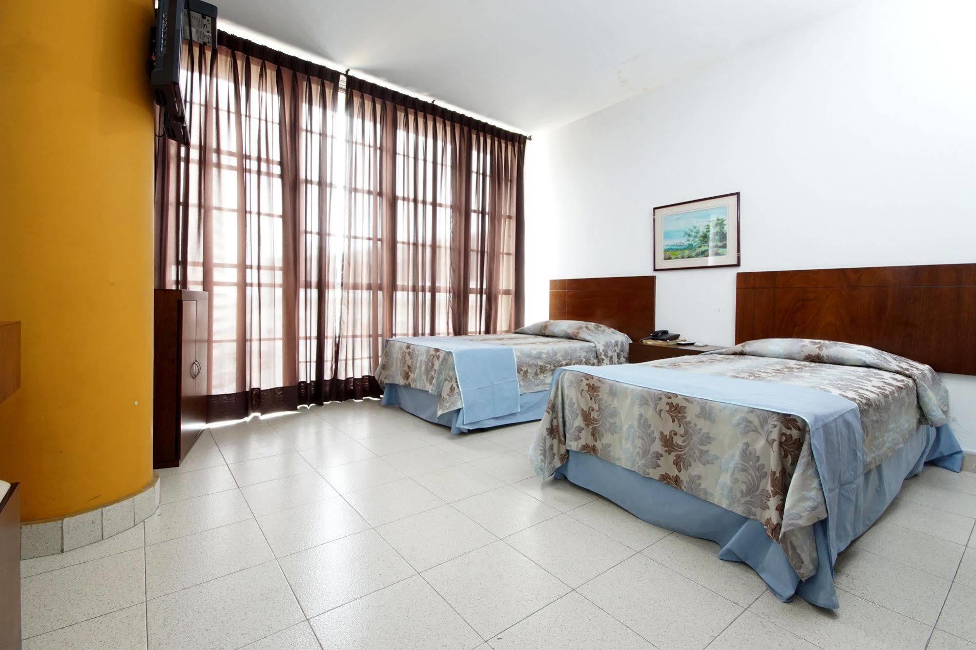 Hotel Royal Plaza Cali Dış mekan fotoğraf